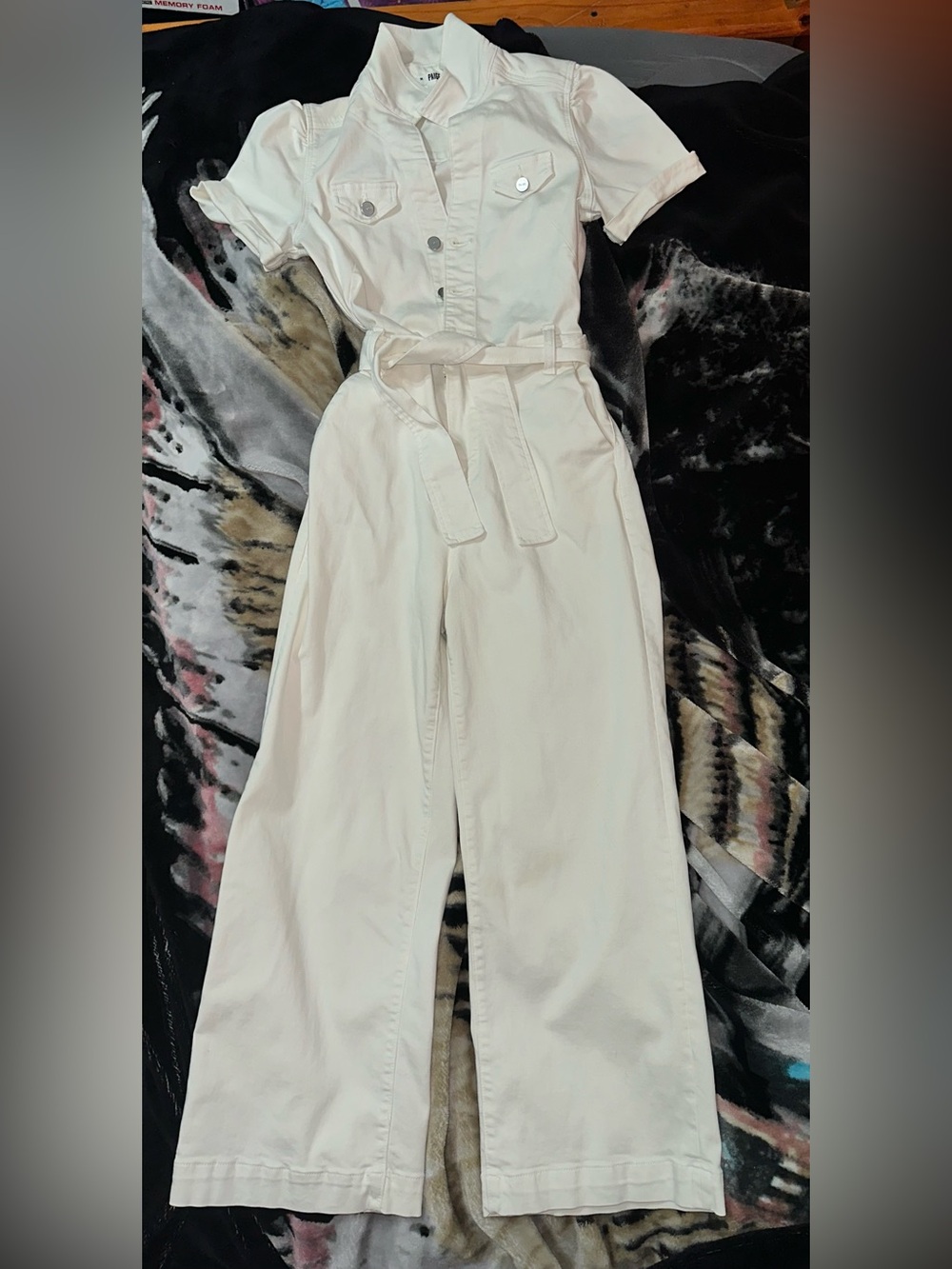 PAIGE Cream Short-Sleeve Button Front Wide-Leg Jumpsuit with Tie